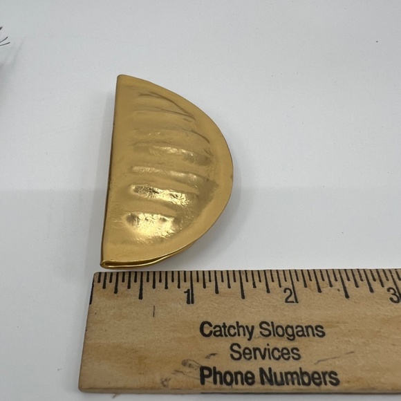 Vintage Beth Schwartz Golden Dumpling/Pierogi/Knish/Taco/Empanada Pin/Brooch - Picture 6 of 16